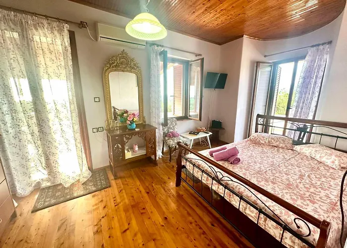 Nestoras Castle Zacharo