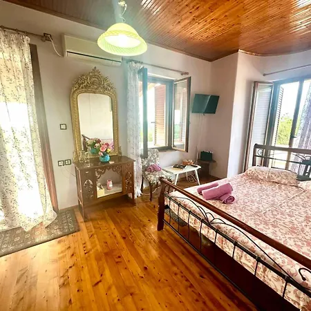 Nestoras Castle Zacharo