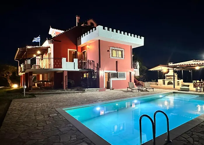 Nestoras Castle * Zaháro