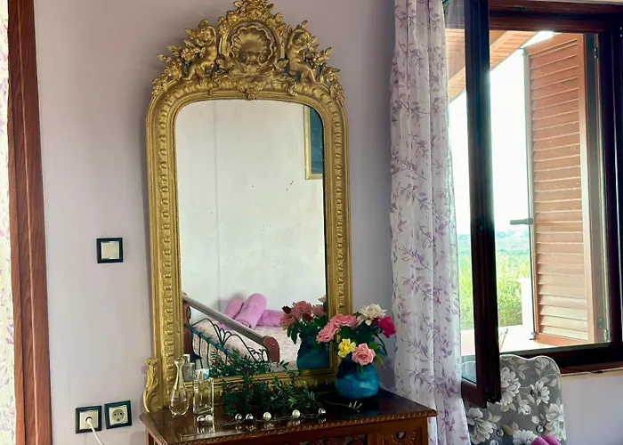 Nestoras Castle Zaháro